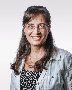 Portrait von Jeanette Bonness, Fachärztin für Allgemeinmedizin im Zentrum für Infektiologie